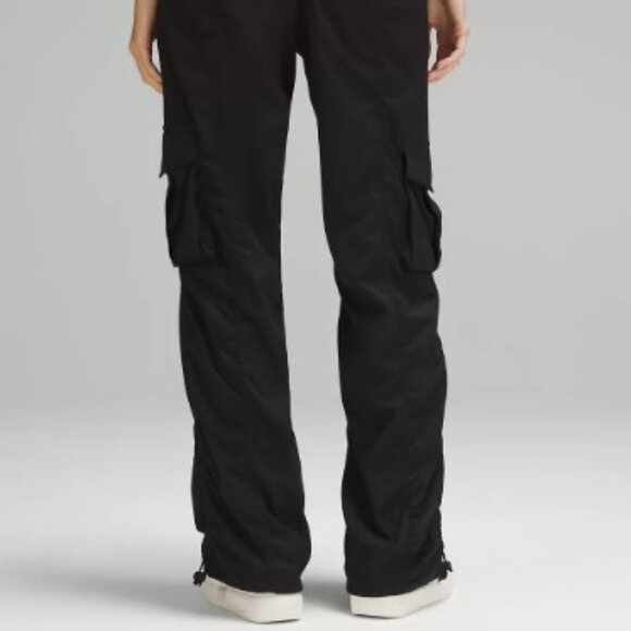 Lululemon Dance Studio Relaxed-Fit Mid-Rise Cargo Pant Navy  XXS - Picture 3 of 10